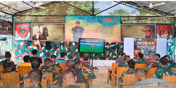 Nobar Sepak Bola Bersama Kodim 1425/Jeneponto Satukan TNI dan Masyarakat