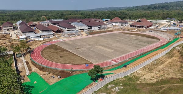 Sekolah Rakyat Indramayu  Lapangan Sepak Bola Rumputnya Standar FIFA