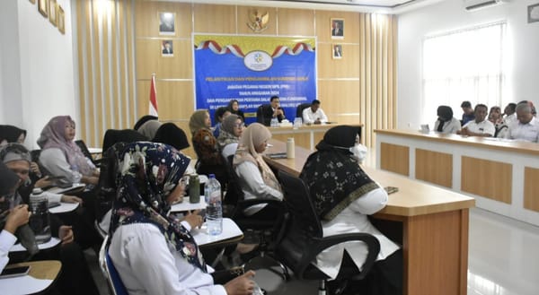 Optimalkan Bonus Demografi, Sesmen Kemendukbangga/Sestama BKKBN Berikan Pembinaan Bagi ASN BKKBN Maluku Utara