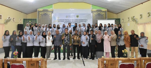 Berkunjung di Tidore, Sekretaris Kemendukbangga/Sestama BKKBN Tekankan Penguatan Bonus Demografi dalam Pembinaan PKB/PLKB