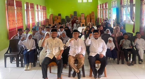 Wujud Kepedulian Muharram 1448 H, Kemenag Haltim Salurkan Santunan untuk 50 Anak Yatim dan Disabilitas di Wasile