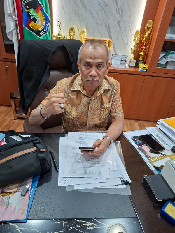 Prof. Dr. La Ode Husen: MBG Bisa Menjadi “Bom Waktu Kleptokrasi”, Rakyat Diberi Makan, Elite Menjarah Anggaran