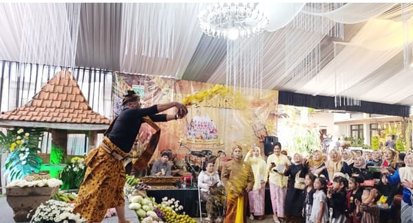 Seabad Merti Bumi Tulungrejo Menggema, Udik-Udik Menjadi Simbol Janji Kesejahteraan untuk Warga