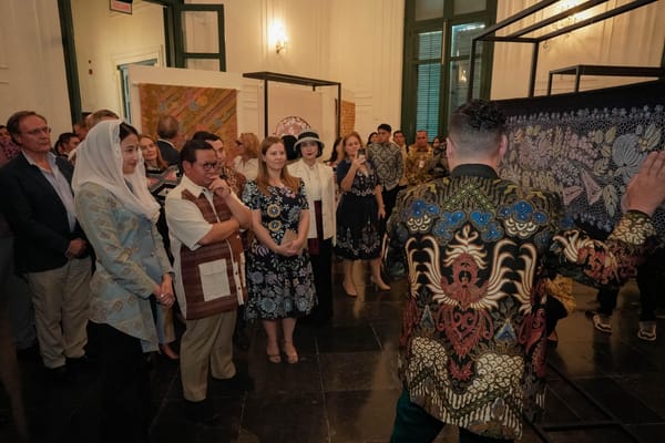 Pramono Anung Apresiasi Pameran Threads of Wax, Perkuat Hubungan Indonesia - Hungaria