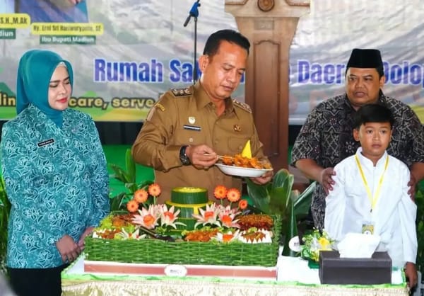 HUT ke-458, Pemkab Madiun Gelar Khitanan Massal