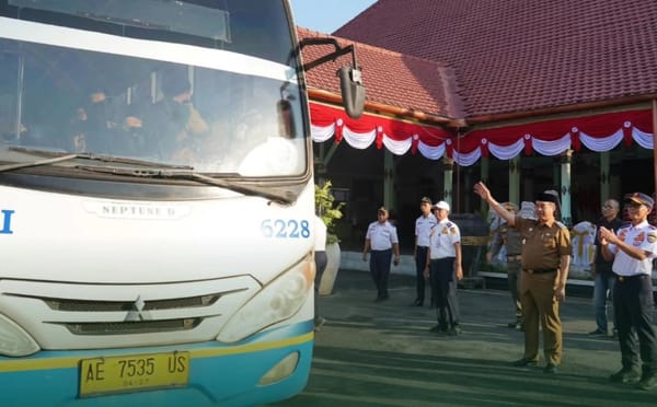 Pemkab Madiun Upayakan Efisiensi Transportasi, Lakukan Kerjasama dengan DAMRI