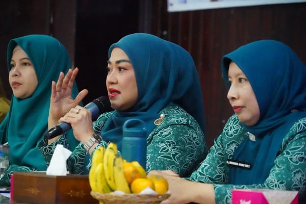 Deteksi Dini Selamatkan Nyawa, TP PKK Tanah Datar Ajak Perempuan Lawan Kanker Serviks Lewat Skrining IVA dan DNA HPV