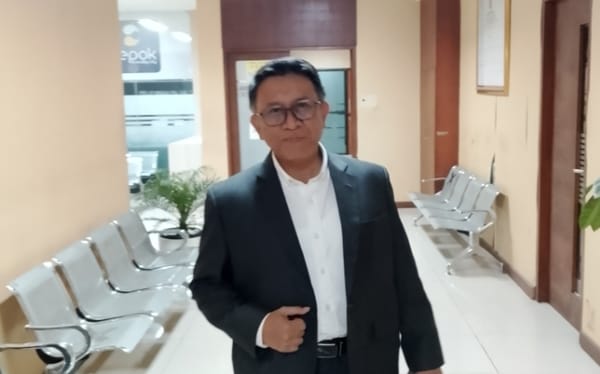 Disdik Depok Minta Maaf, Janji Akhiri Polemik Siswa Belajar di Lantai di SMPN 3