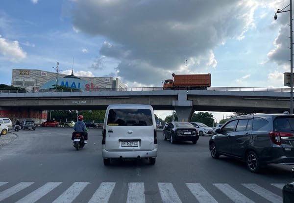Pemprov Riau Urai Macet Simpang SKA, Dua U-Turn Jalan Nangka Diperlebar Mulai Juli