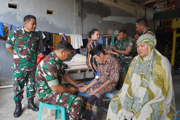 Kodim 1425 Jeneponto  Gelar Akses Pemeriksaan Kesehatan Gratis Bagi Warga