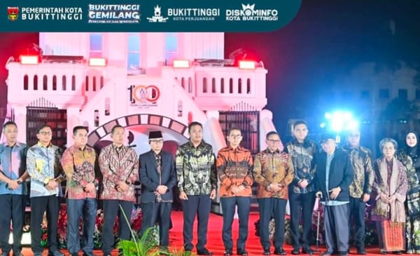Cultural Night Meriahkan Puncak Peringatan 100 Tahun Jam Gadang