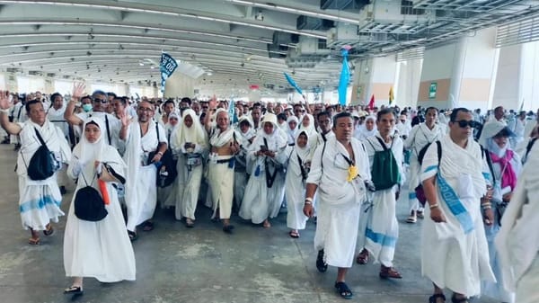 Kedatangan Jamaah Haji Kabupaten Pasuruan Disambut Tangisan Bahagia