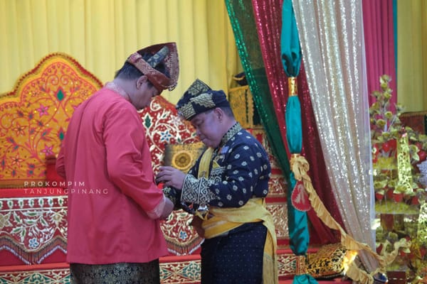 Panglima Besar Hulubalang Lembaga Adat Melayu (LAM) Kepulauan Riau Masa Bakti 2026-2031 Dikukuhkan
