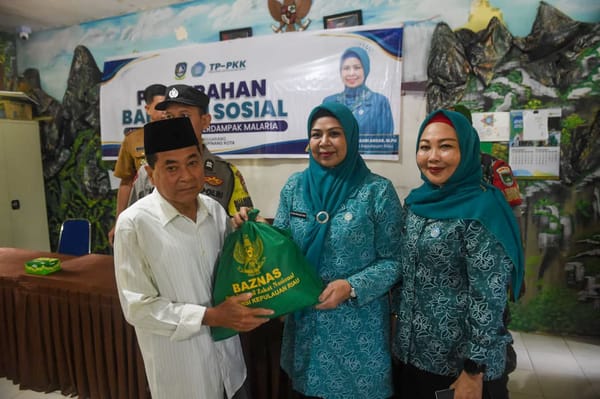Tim Penggerak PKK Kepri Berikan Bantuan Bagi Masyarakat yang Terkena Kasus Demam Malaria di Tanjungpinang