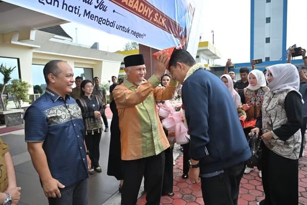 Gubernur Mahyeldi Sambut Kedatangan Kapolda Sumbar yang baru Irjen Pol. Djati Wiyoto Abadhy
