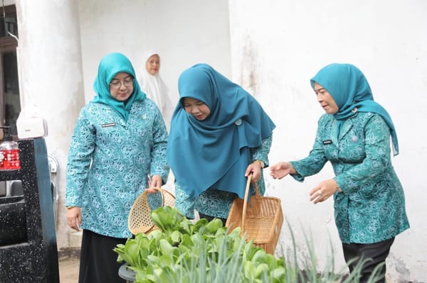 Ketahanan Pangan Keluarga Fondasi Utama Mencetak  Generasi Unggul Menuju Indonesia Emas 2045