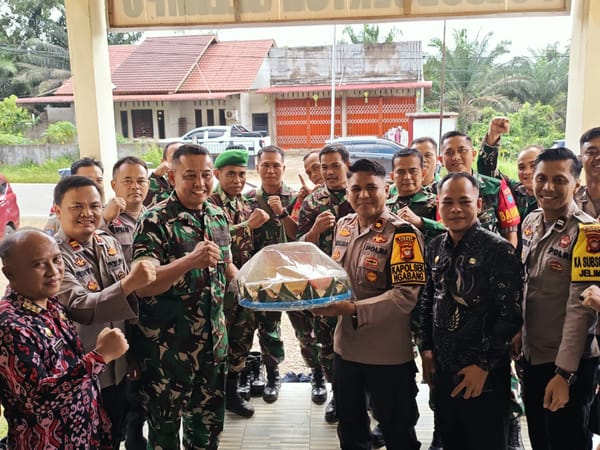 Disangka Ada Situasi Darurat, Polisi di Polsek Jelimpo didatangi Rombongan TNI koramil