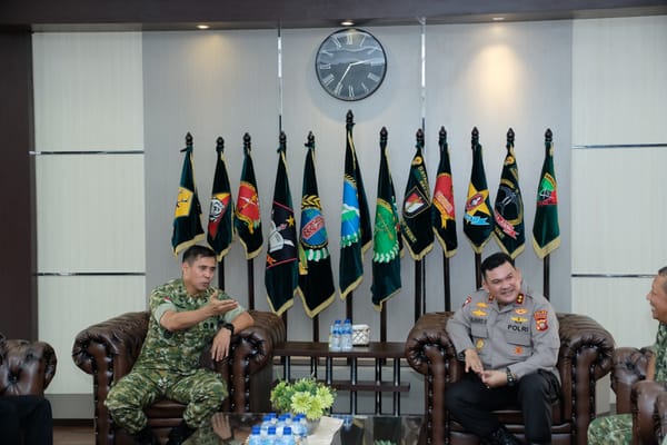 Kapolda Kalbar Perkuat Soliditas TNI-Polri, Temui Pangdam XII/Tanjungpura Bahas Stabilitas Perbatasan