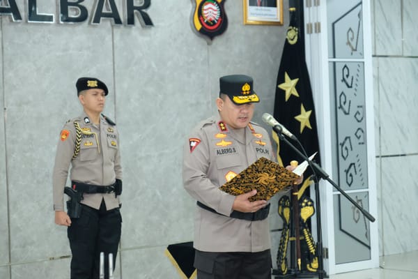 Kapolda Kalbar Mutasikan 2 PJU dan 7 Kapolres