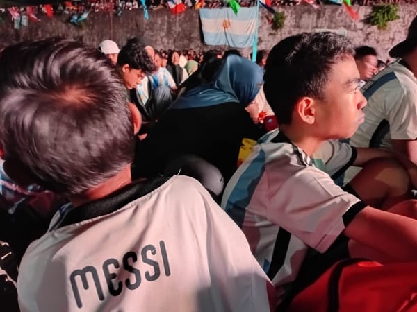 Haus Hiburan di Tengah Malam, Kampung Piala Dunia Ternate Bergemuruh Saksikan Drama Argentina