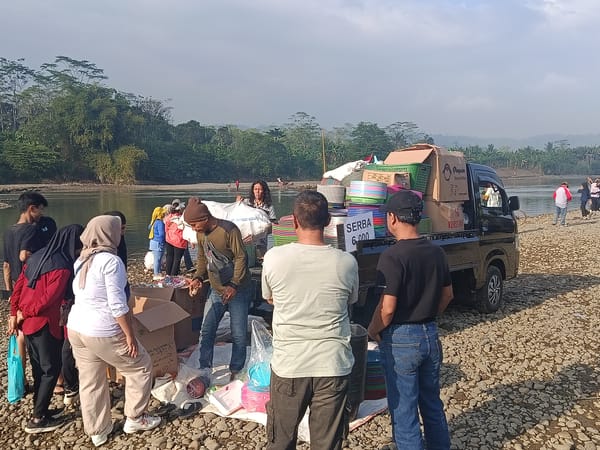 Ketika Serayu Surut, Sungai Berubah Menjadi Ruang Wisata dan Ladang Rezeki