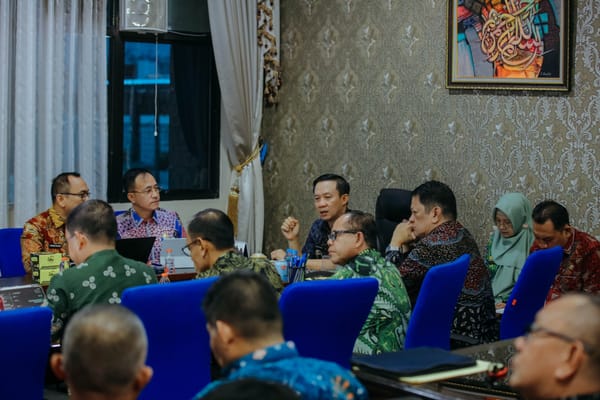 Sekdaprov  Lampung Marindo Pimpin Rapat Bahas KUA- PPAS Pemprov Lampung TA 2027