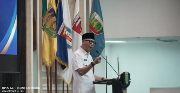 Pelayanan Publik  Berkualitas & Berintegritas  Modal Utama Pembangunan Daerah