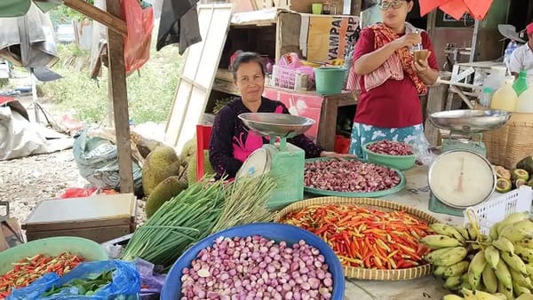 Persediaan Melimpah, Harga Bawang Dan Cabe Di Pasar Youtefa Abepura Jayapura Turun