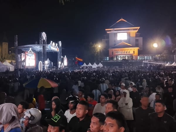 Gubernur Maluku  dan Forkopimda Nobar Final Bola Gembira 2026 di Lapangan Merdeka Ambon
