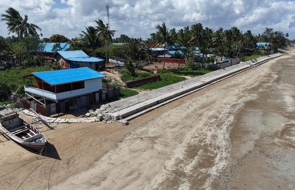 Lindungi Kawasan Pesisir Pembangunan  Pengamanan Pantai Lampu Satu Merauke Dilanjutkan