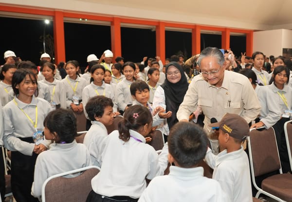 Menteri Dody Pastikan Fasilitas KBM  SR di Bali Terus Disempurnakan