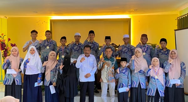 Kakankemenag Ternate Apresiasi 51 Juara Festival GALATAMA II, Dorong Madrasah Pertahankan Prestasi
