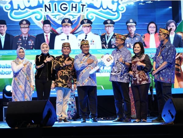 Huma Betang Night Spesial HUT Bhayangkara, Gubernur Kalteng Resmikan Pos Polisi Bundaran Besar