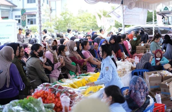 Saat Harga Pangan Jadi Perhatian, Sembako Bersubsidi dan Cek Kesehatan Gratis Diserbu Warga