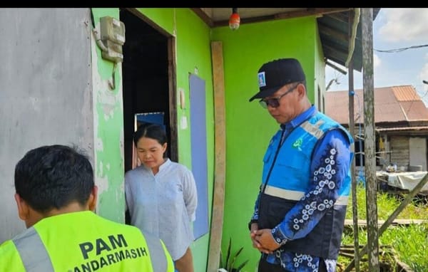 Dirut PAM Bandarmasih Banjarmasin Tinjau Pelayanan Jaringan Banjarmasin Selatan