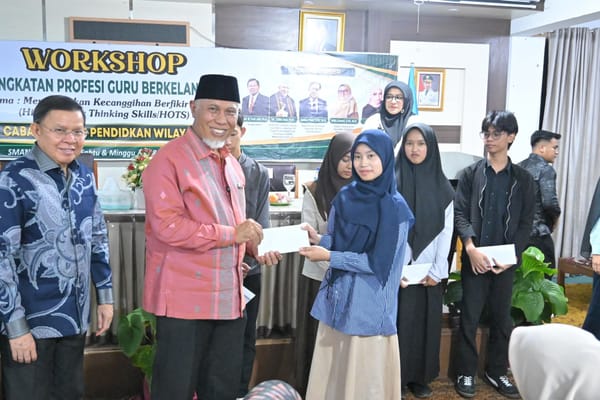 Mahyeldi: Guru adalah Pemilik Ilmu yang Tak Pernah Putus, Kunci Mencetak Generasi Unggul Sumatera Barat