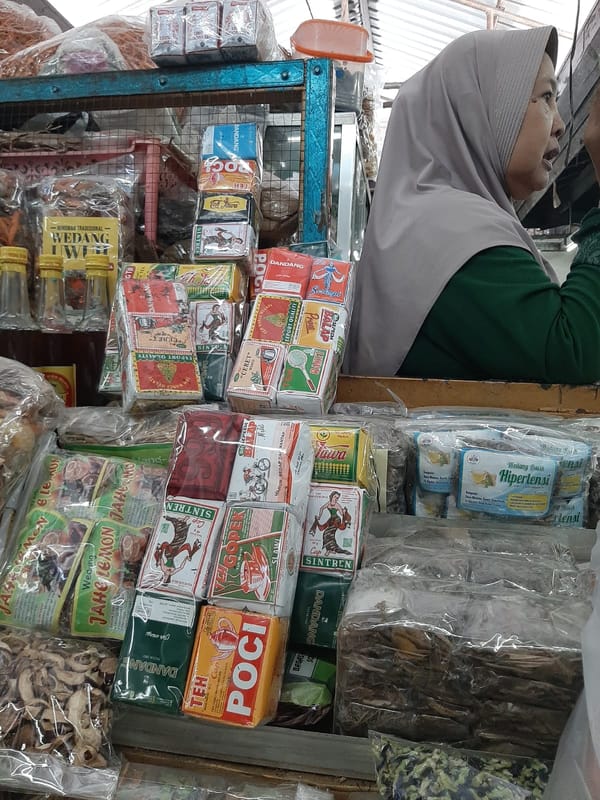 Harga Beberapa Oleh-Oleh Kota Solo Naik Dipicu Harga Plastik dan Kertas Pembungkus