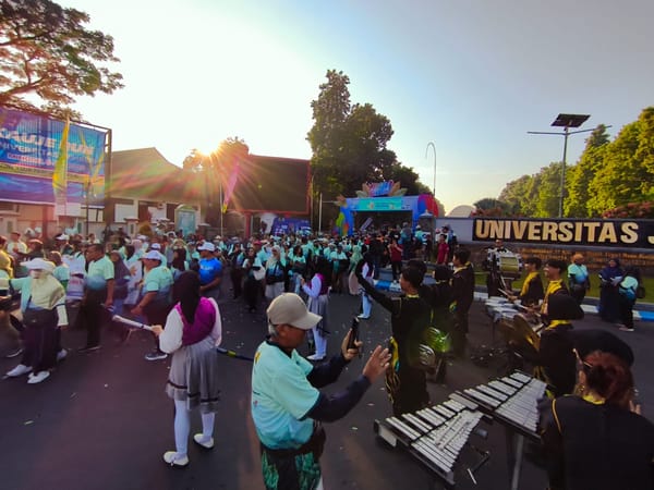 KAUJE FEST 2026 Dongkrak Perputaran Ekonomi Jember, Ribuan Alumni Pulang Kampung