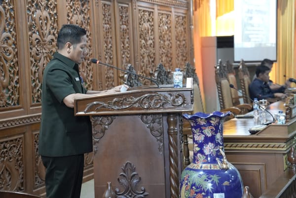 Plt Bupati Kuansing H. Mukhlisin Hadiri Rapat Paripurna ke-21 Masa Sidang ke-3 DPRD Kuansing