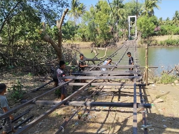 Kodim 1425 Jeneponto Percepat Bentangan Jembatan Gantung Saballang