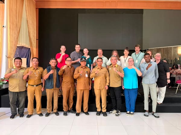 Pemkab Karimun Gelar Bakti Sosial pemeriksaan mata dan pemberian kacamata gratis untuk masyarakat.
