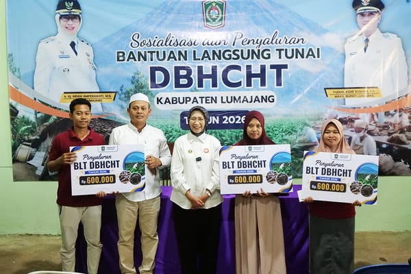 Seratus Buruh Pabrik Rokok Lumajang Terima BLT Rp600 Ribu
