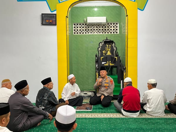 Subuh Berjamaah, Kabid Propam Polda Maluku Buka Ruang Pengawasan Publik: Polri Ajak Warga Jaga Kamtibmas dan Berani Mengadu