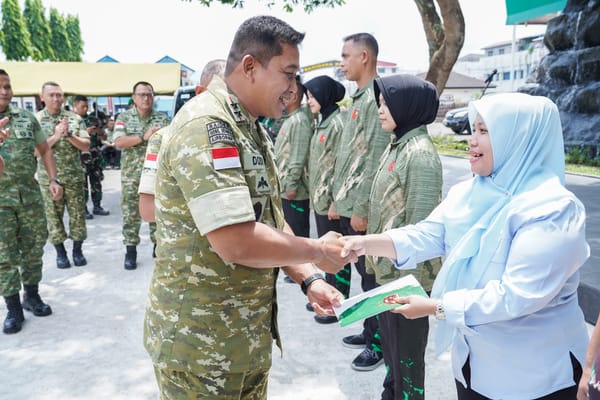 Pangdam Pattimura Tanamkan Semangat Prestasi dan Kebersamaan