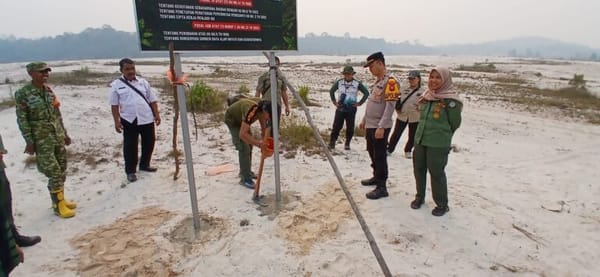 Menjaga Hutan yang Menjaga Kita: Kisah Papan Imbauan di Jantung Cagar Alam Mandor