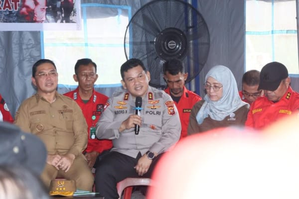 Kapolda Kalbar Kerahkan Brimob Drone dan Command Center Hadapi Karhutla