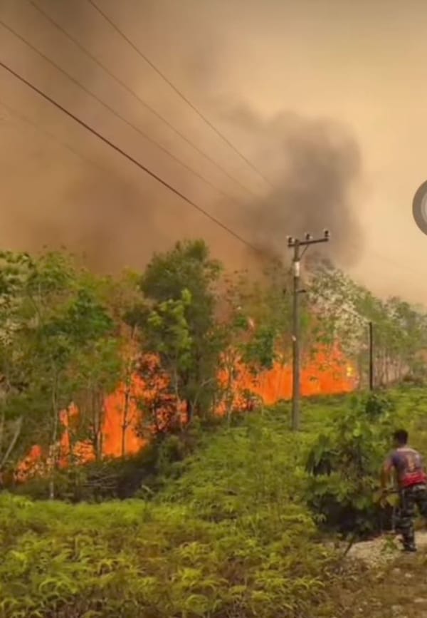 Api Menyala di Tengah Malam, di Dusun Kunyit Desa Tunang Mempawah Hulu Landak