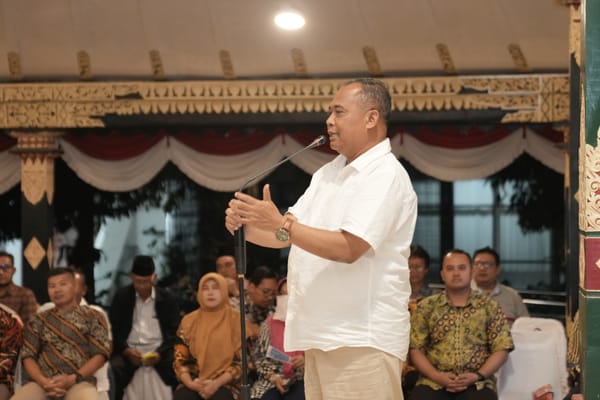 Bupati Sleman Tekankan Profesionalisme Pamong Kalurahan untuk Tingkatkan Pelayanan Publik