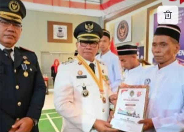 Kemerdekaan Membawa Harapan Baru 377 Warga Binaan Bukittinggi Terima Remisi 4 Orang Bebas