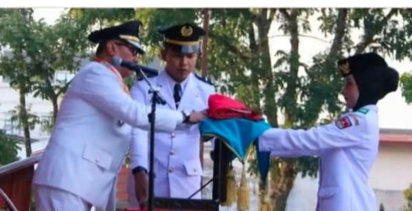 Upacara Penurunan Bendera HUT RI Ke-81 di Bukittinggi Berlangsung Khidmat